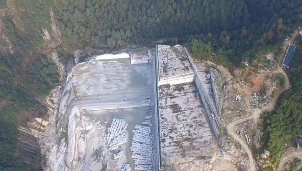 1545302310959510.png 綠色礦山鳥(niǎo)瞰圖.png