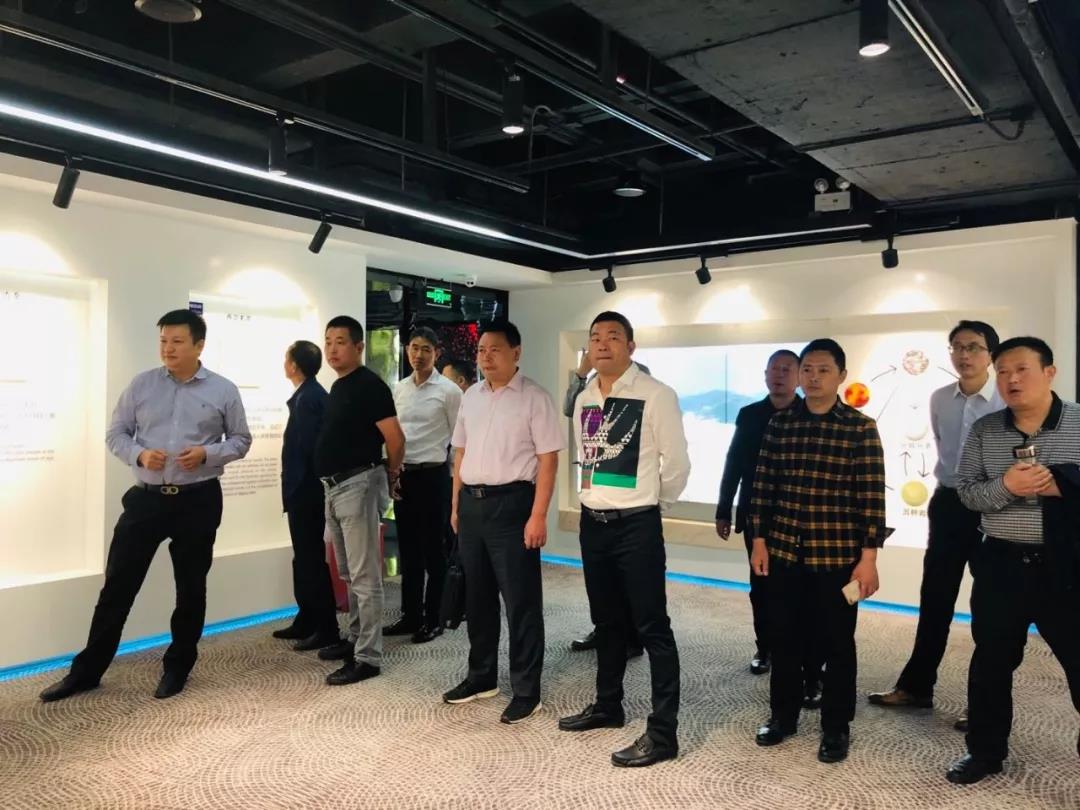 1573281544696697.jpg 2.jpg